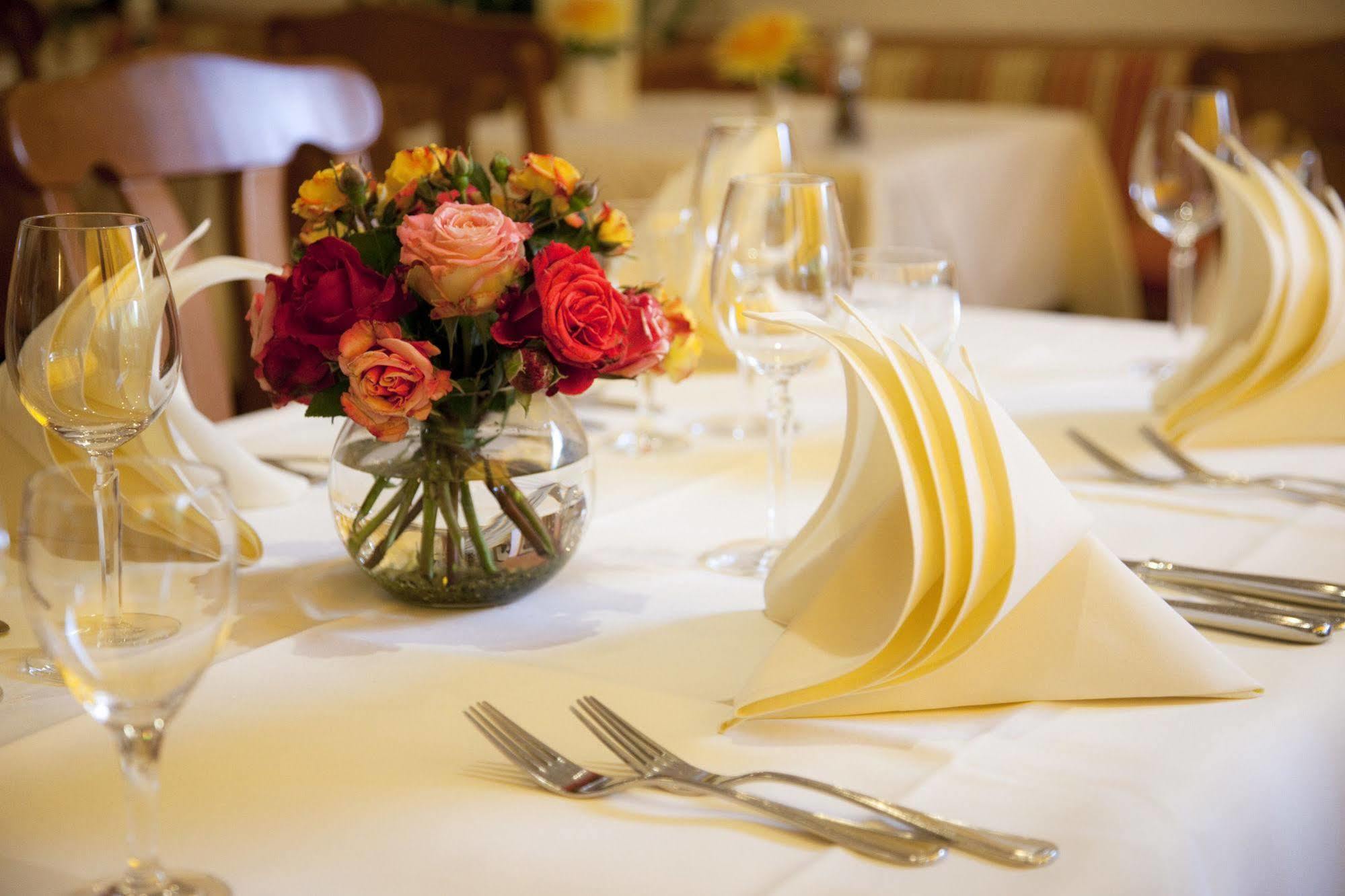 Ringhotel Boemers Mosel Landhotel Алф Екстериор снимка