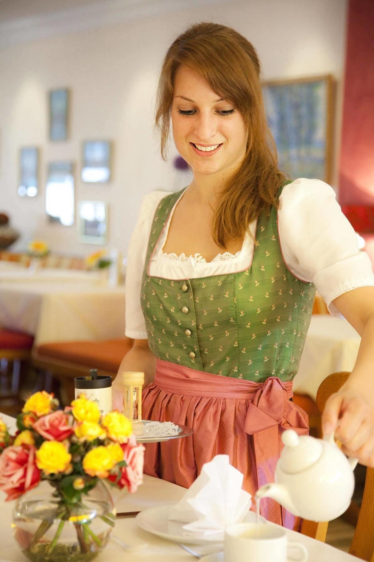 Ringhotel Boemers Mosel Landhotel Алф Екстериор снимка