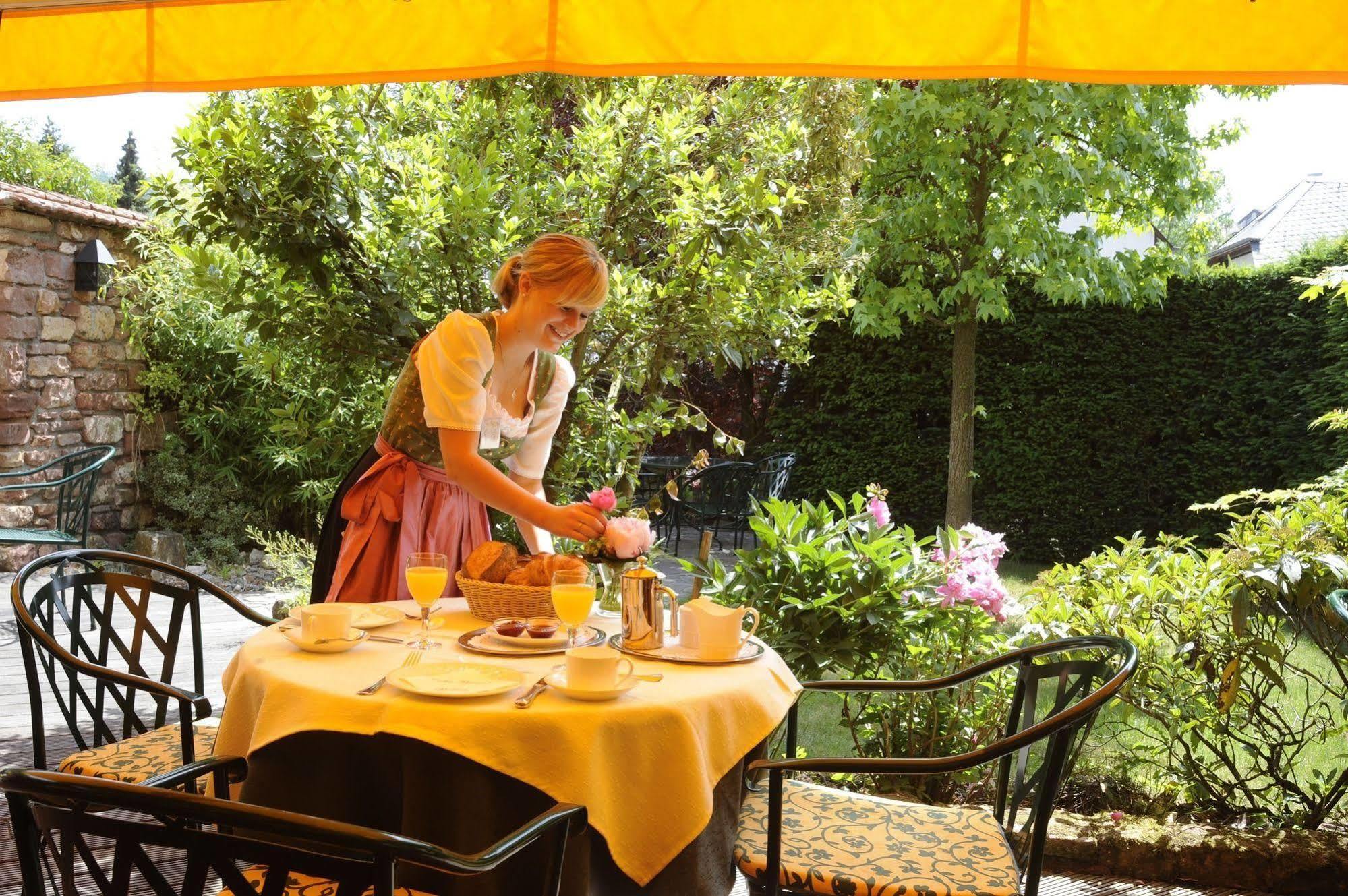 Ringhotel Boemers Mosel Landhotel Алф Екстериор снимка