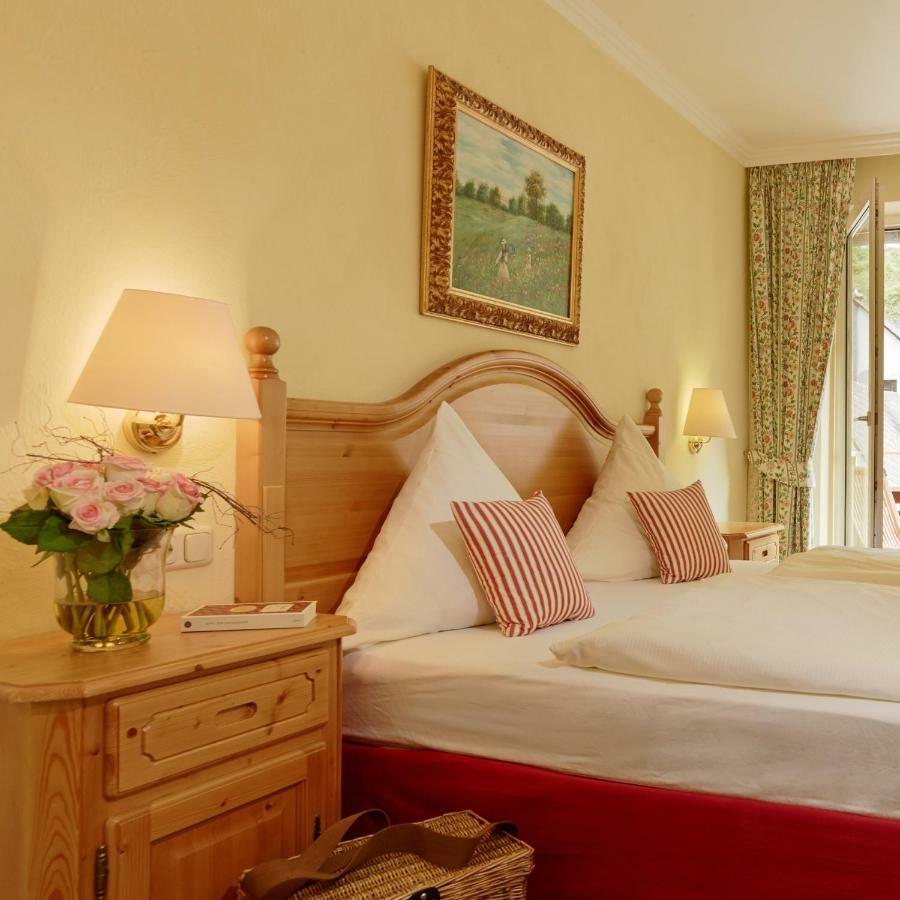 Ringhotel Boemers Mosel Landhotel Алф Екстериор снимка